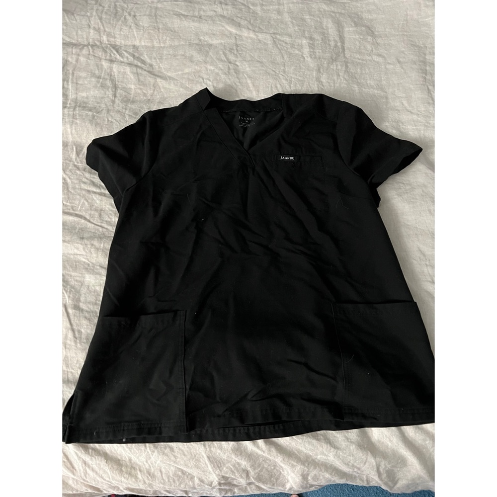 Jaanuu scrub top